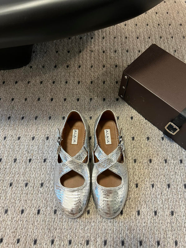 Alaia 25 Criss Cross con borchie Ballerine in pelle di pecora argentata 303696