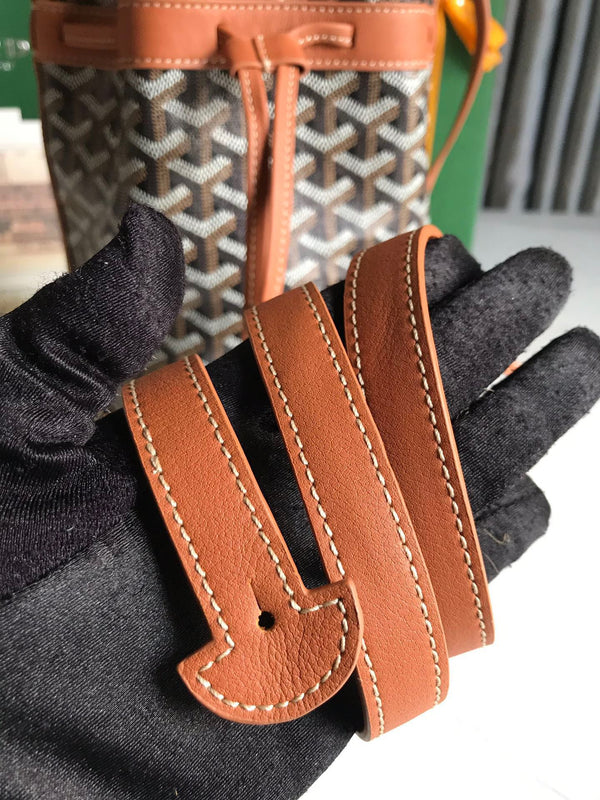 BORSA A SECCHIELLO PETIT FLOT 22 IN TELA GOYARDINE NERA E FINITURE IN PELLE DI AGNELLO COLOR TAN