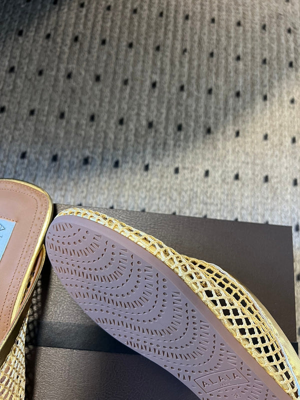 Alaia 25 Fishnet Flat Mules Gold Lampskin 303680
