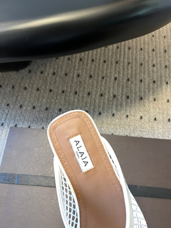 Alaia 25 Fishnet Flat Mules White Lampskin 303681