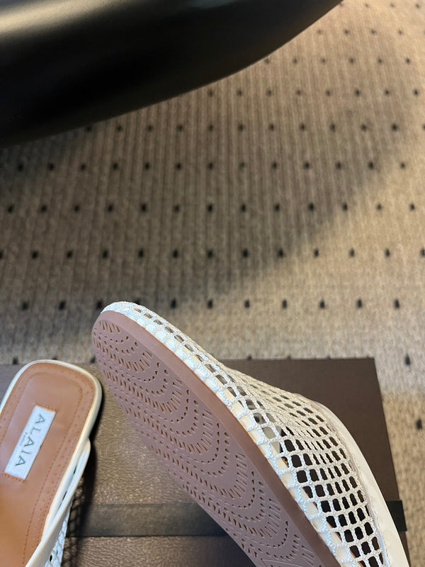 Alaia 25 Fishnet Flat Mules White Lampskin 303681