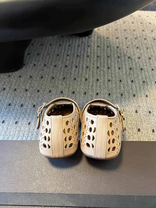 Alaia 25 Vienne Ballet Flats Nude Lambskin 303716