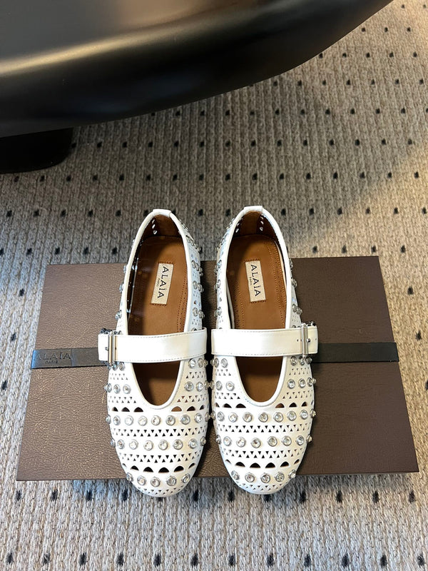 Alaia 25 Vienne With Strass Ballet Flats White Lambskin 303721