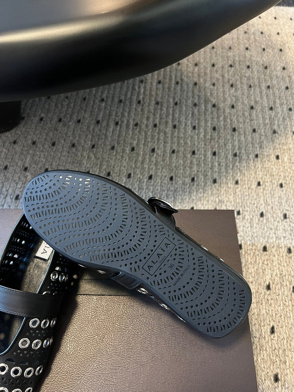 Alaia 25 Vienne With Eyelets Ballet Flats Black Lambskin 303720