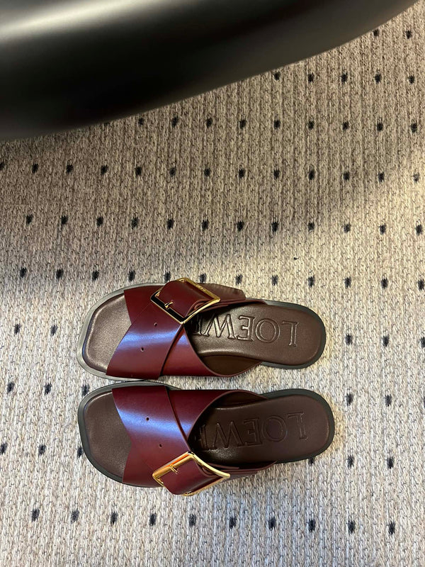 PETAL BELT FLAT SANDAL IN SANGRIA RED CALFSKIN