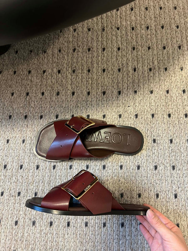 PETAL BELT FLAT SANDAL IN SANGRIA RED CALFSKIN