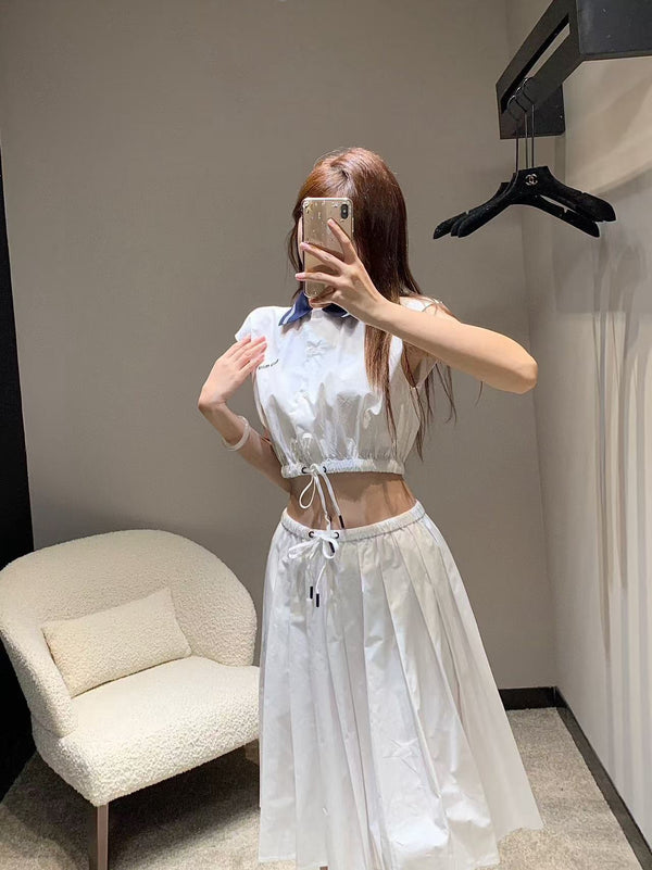 Miu sleeveless vest skirt suit