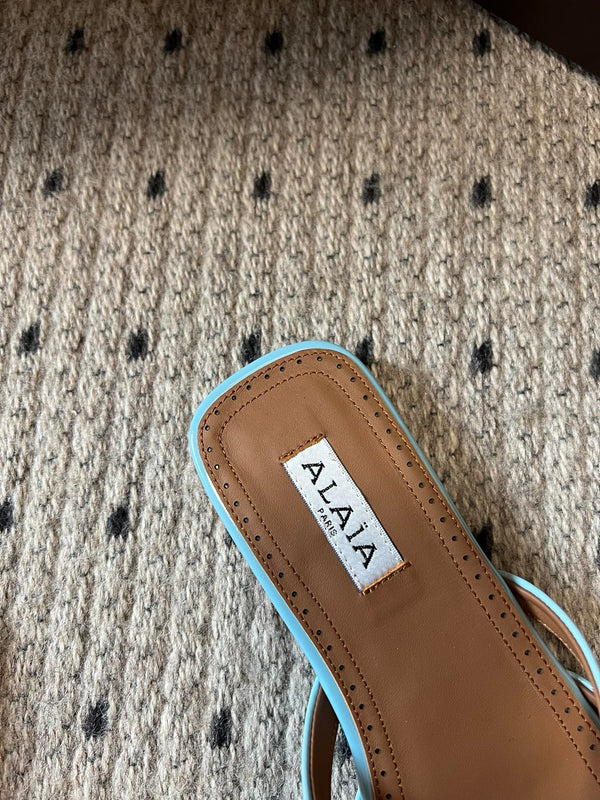 Alaia 25 Infradito Fishnet Flat Mules Lagoon Green Lampskin 303711