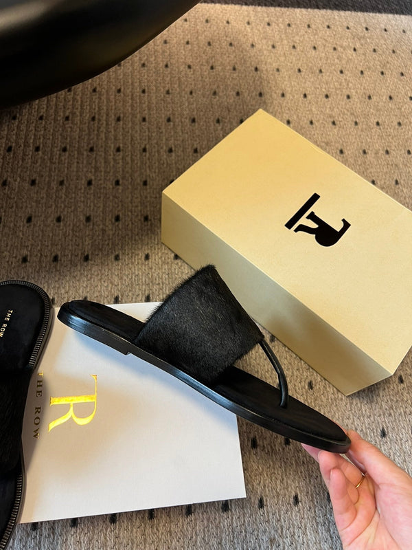 Signum Flat Sandal in Black Sheepskin And Horse Hair 282424