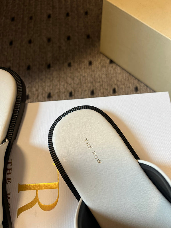 Sandalo piatto Signum in pelle di pecora bianca 282428