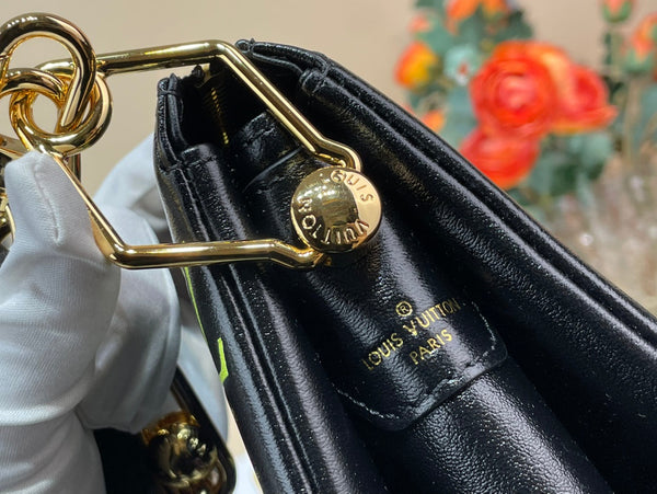 LV x TM Coussin BB 21cm Nero Multicolore Pelle di agnello con monogramma in rilievo