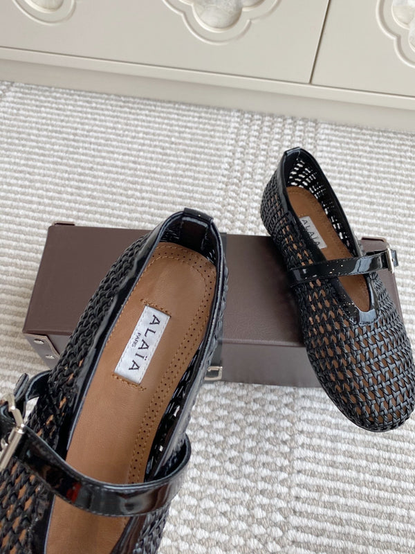 Alaia Women's Ballet Flat Black Lambskin 291052