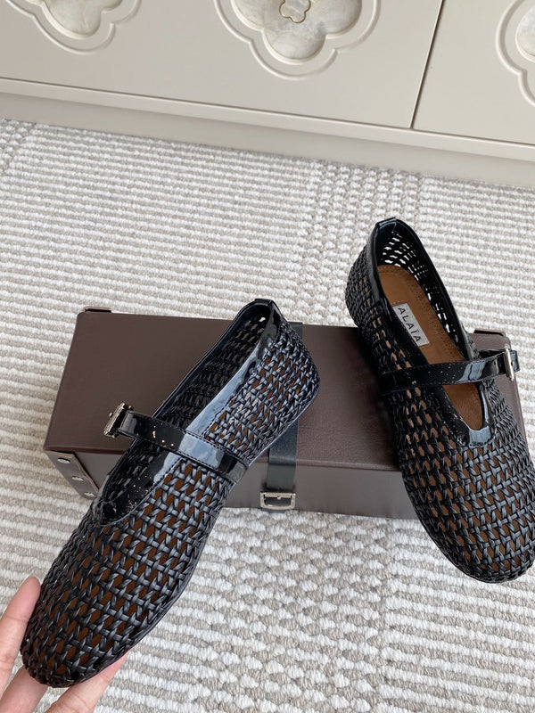 Alaia Women's Ballet Flat Black Lambskin 291052