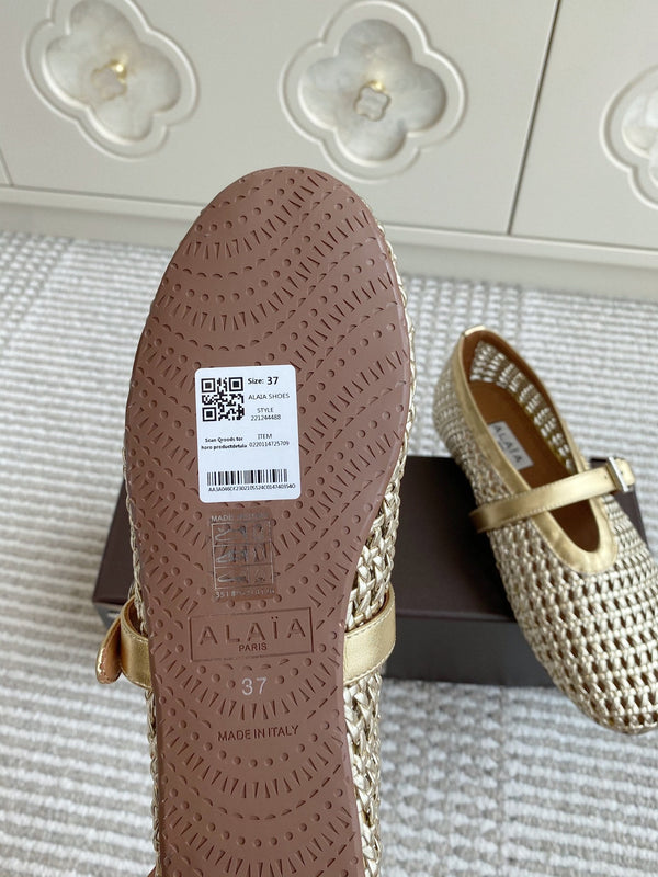 Alaia Women's Ballet Flat Gold Lambskin 291053