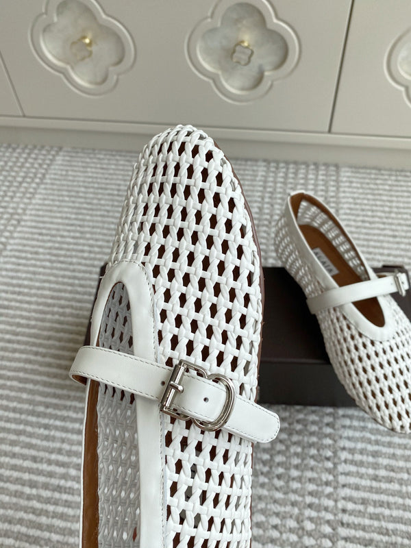 Alaia Ballerina da donna in pelle di agnello bianca 291054