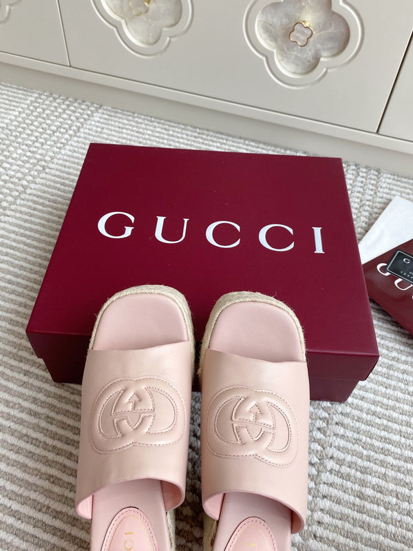 GC 25 Interlocking G Sandal Pink Cord Cowhide 291032