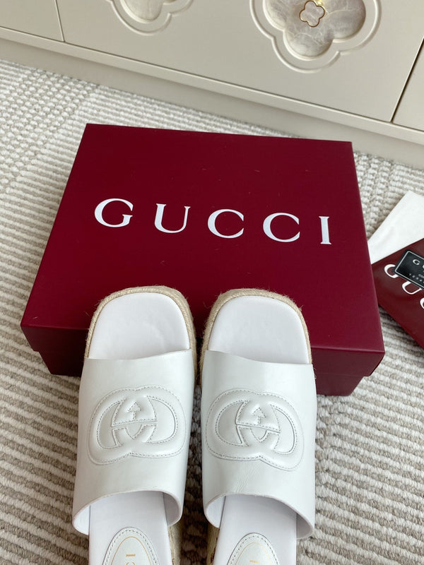 GC 25 Interlocking G Sandal White Cord Cowhide 291034