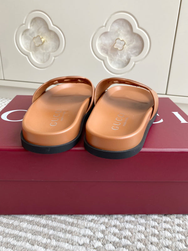 GC Slipper Brown Cowhide 291037