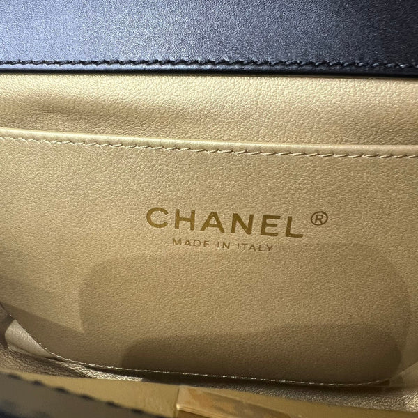 CC 25S Woc Pelle di vitello nera Hardware dorato