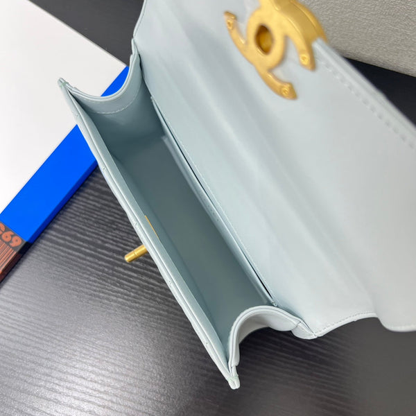 CC 25S Woc Cloud Blue Vitello Hardware Oro