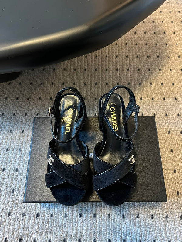 Sandali con plateau CC 25SS 5,5 cm in pelle di agnello nera e velluto 319625