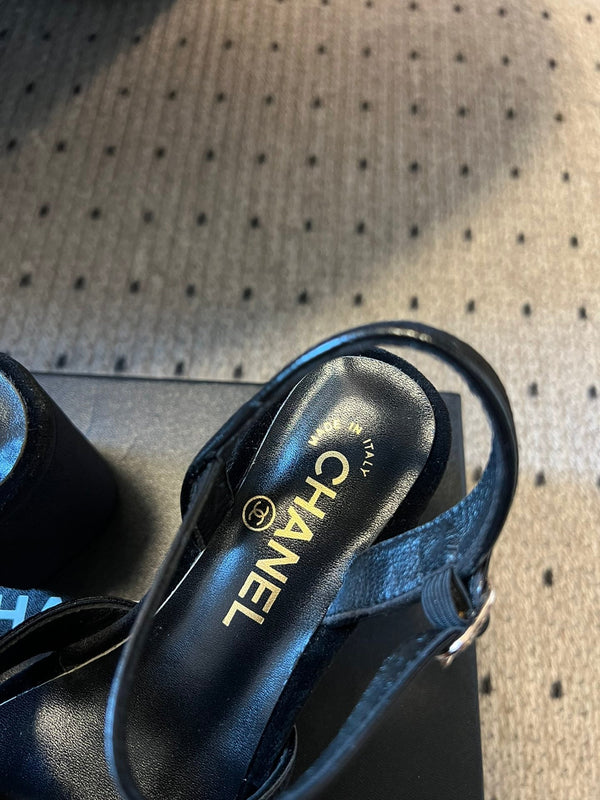 Sandali con plateau CC 25SS 5,5 cm in pelle di agnello nera e velluto 319625