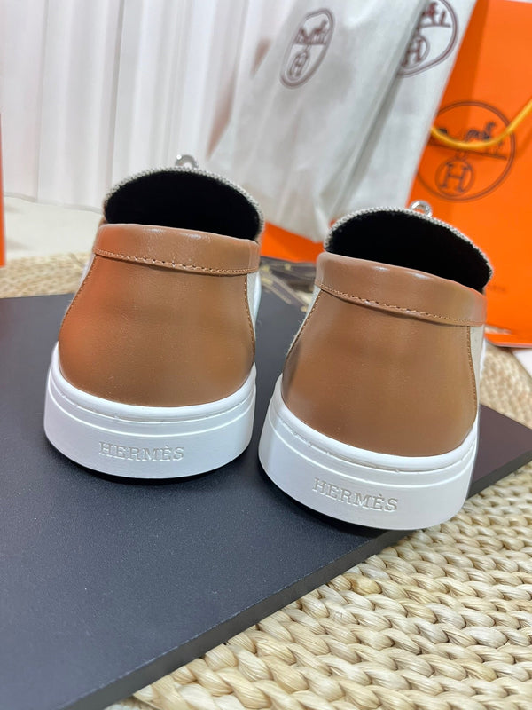 HM Buckle Casual Loafer Brown Cowhide Cloth 317045