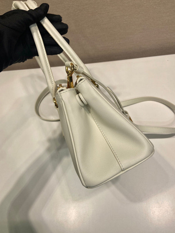 PRA New killer bag in vitello bianco 340497