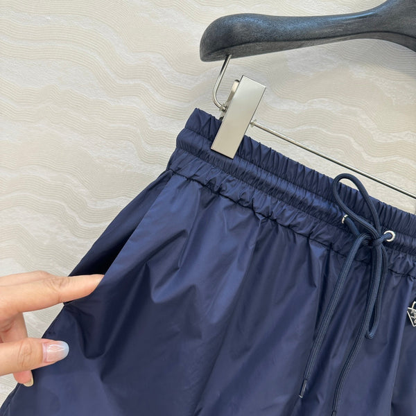 Prada Short Bleu Marine Polyamide