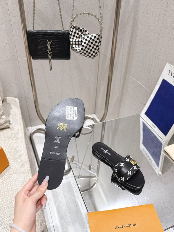 LV Flat Mules pairs raffia black monogram cowhide 383722