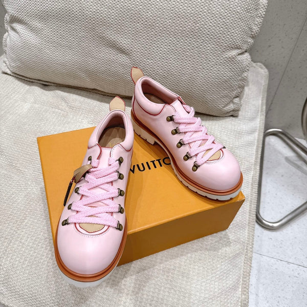 Scarpe da trekking LV Pharrell e Nigo in pelle di pecora rosa 383742