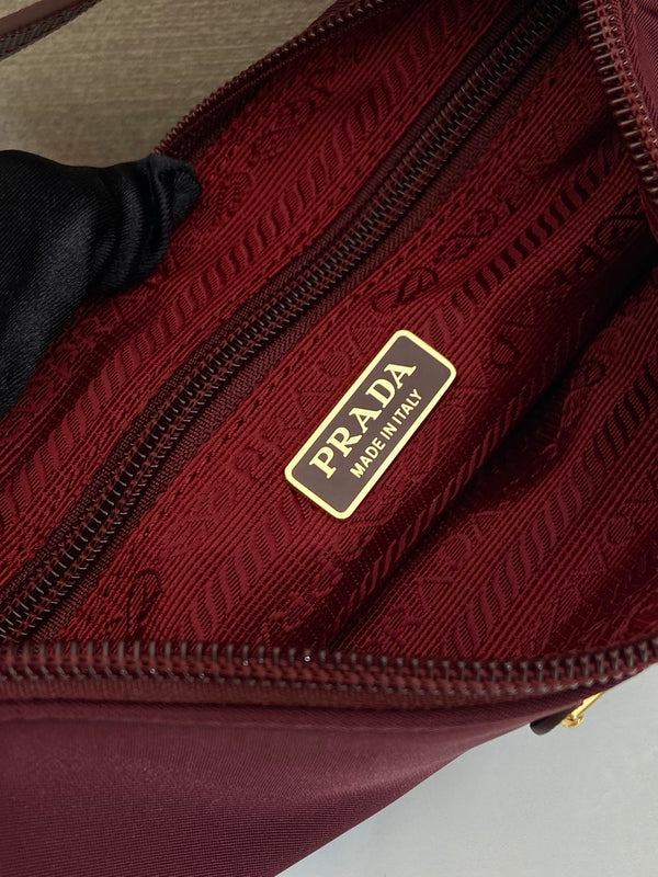 PRA vintage shoulder bag burgundy nylon fabric 280823