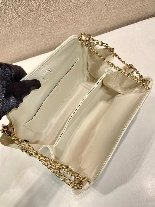 PRA Tumulte bag 24 white leather 280839