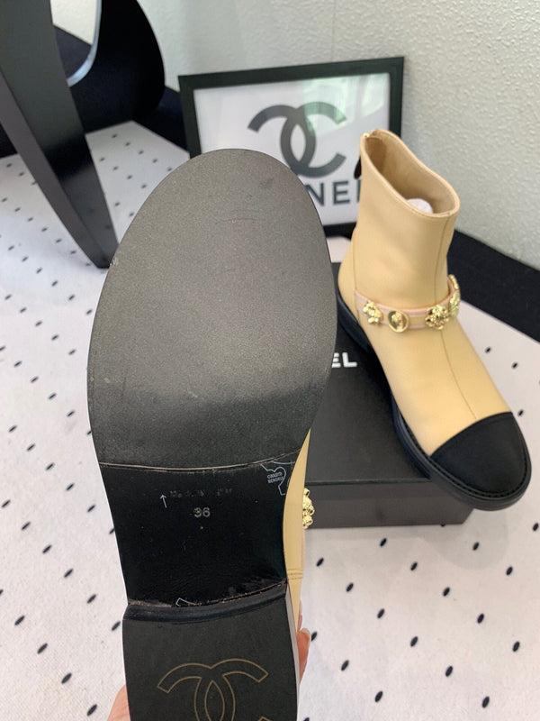 CC 24 Mold GHW Classic Ankle Boots 30mm Black Beige Sheepskin 432513