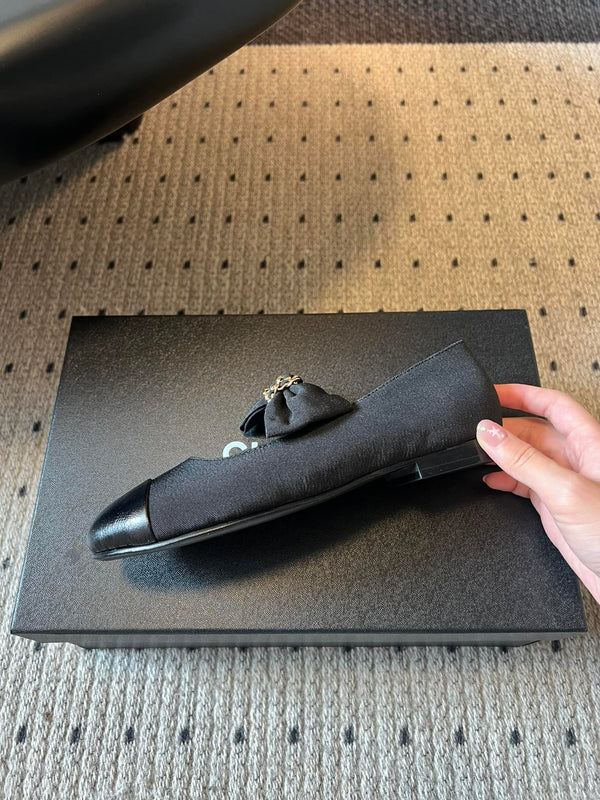 CC 25SS Bow Flat Shoes Black Sheepskin Canvas 530673