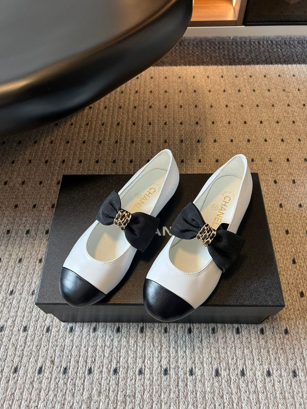 CC 25SS Bow Flat Shoes Black White Sheepskin Frabic 530674