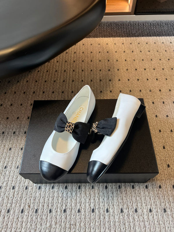 CC 25SS Bow Flat Shoes Black White Sheepskin Frabic 530674