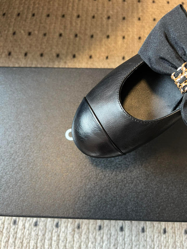 CC 25SS Bow Flat Shoes Black Sheepskin Frabic 530675