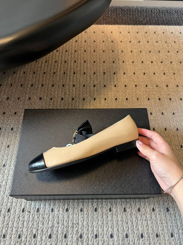 CC 25SS Bow Flat Shoes Black Beige Sheepskin Frabic 530676