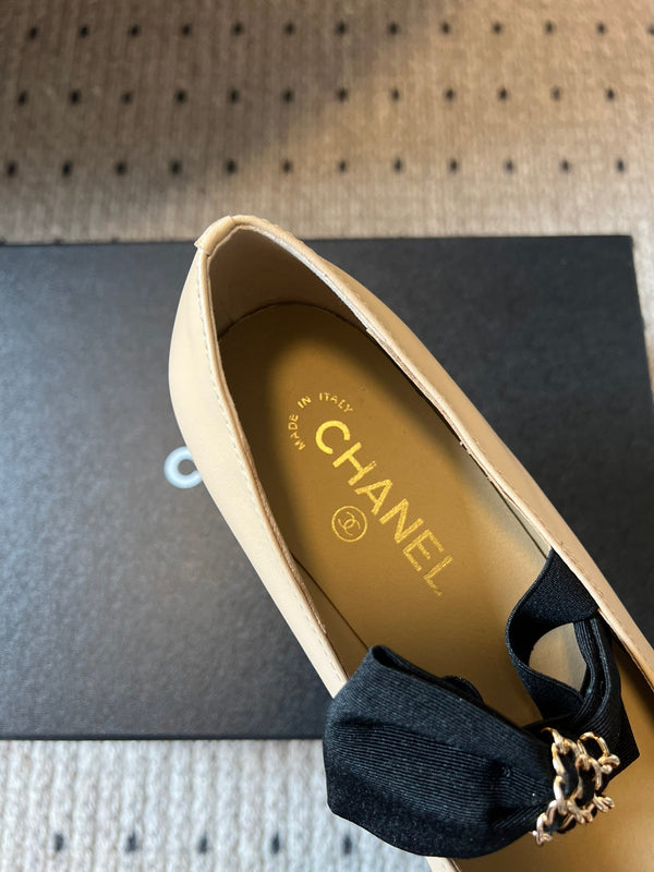 CC 25SS Bow Flat Shoes Black Beige Sheepskin Frabic 530676