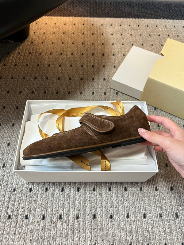 The Row 2025 Ballerine Daim Laine Marron 561591
