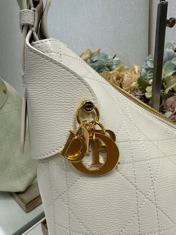 CD Large Dior Voyage Bag 34cm White Macrocannage Calfskin 288641