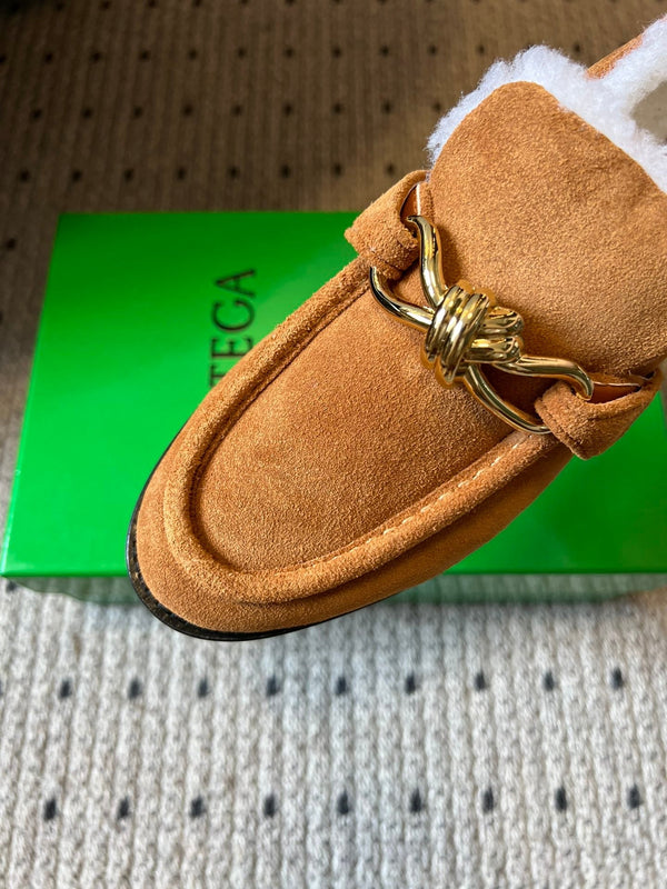 BV Astaire Loafer Brown Shearing Suede 548541