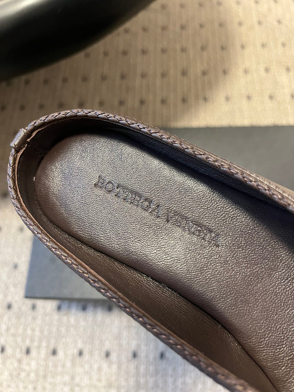 BV 26s Flats Mules Chocolate Calfskin