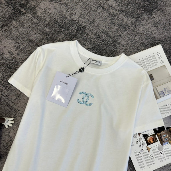 T-shirt CC Logo entrelacé SS26 en coton 350614
