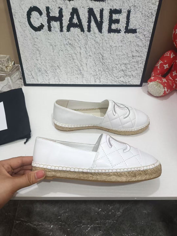 Chanel 26s Espadrille Loafers In White Calfskin With Rope Sole