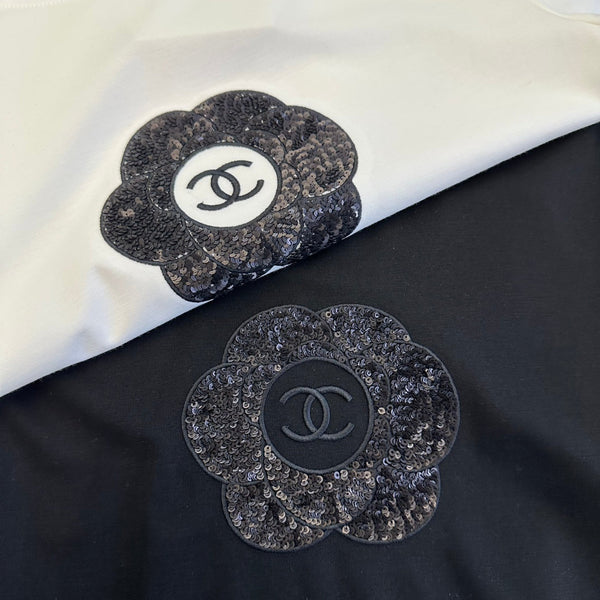 T-Shirt Chanel 2026 Fleur Coton Noir et Blanc 359322