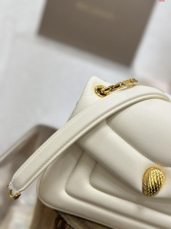 BVL Serpenti Reverse Shoulder Bag 22.5cm White Calfskin GHW 188594