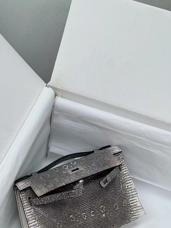 HM Kelly 22cm Black White Pochette Lizard