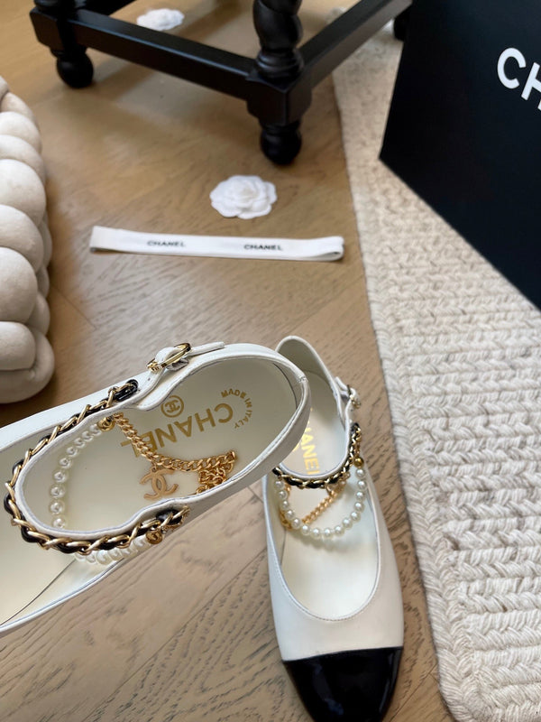 CC 25 Pearls Mary Jane Shoes White Black Lambskin & Calfskin 399019